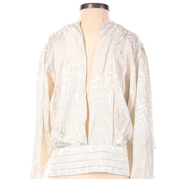 Ronny Kobo Silk open back top. Stunning. NWOT Size M - Picture 2 of 9